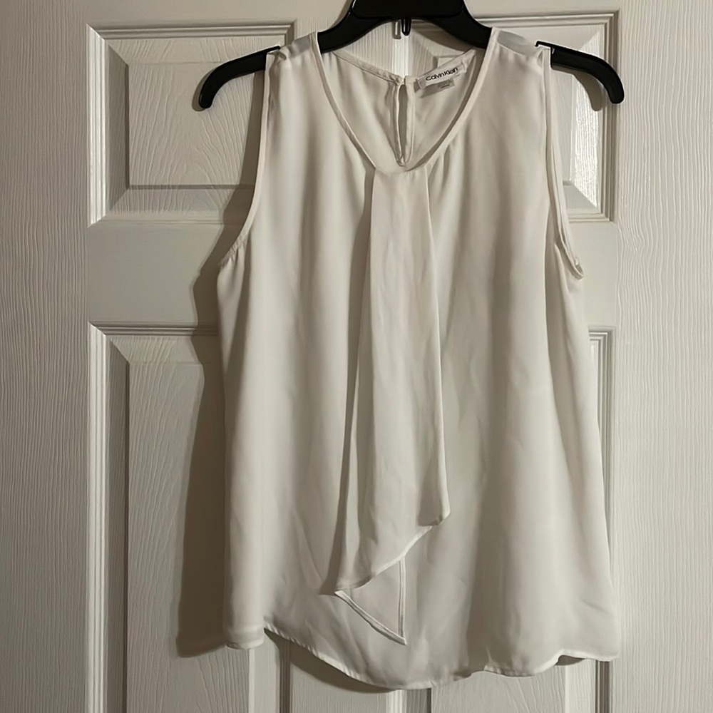Calvin Klein keyhole white blouse